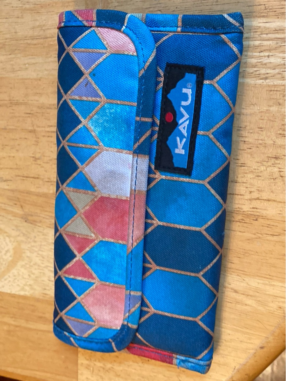 V! KAVU Mondo Spender Trifold Wallet RARE Stained Glass Pattern